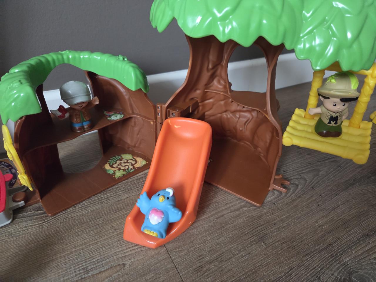 Fisher Price Little People boomhut