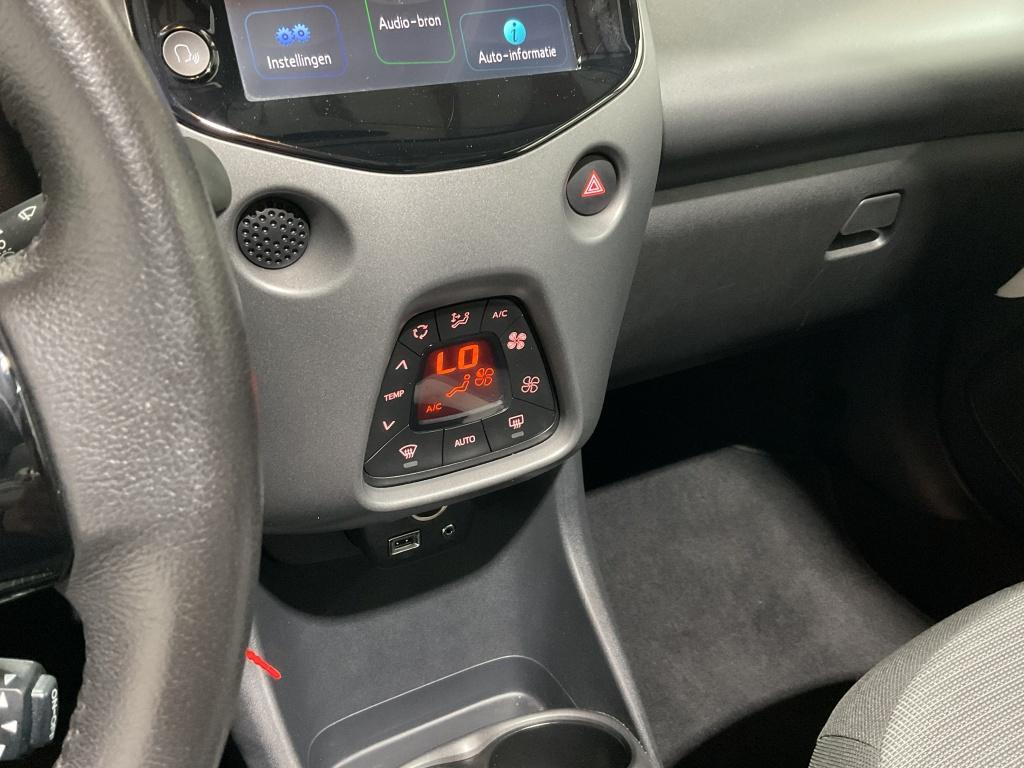 Toyota Aygo 1.0 vvt-i x-joy cabrio | clima | apple carplay |