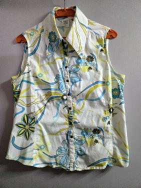 Mouwloze damesblouse Maat 40 van M&S Mode met fris bloemenpatroon