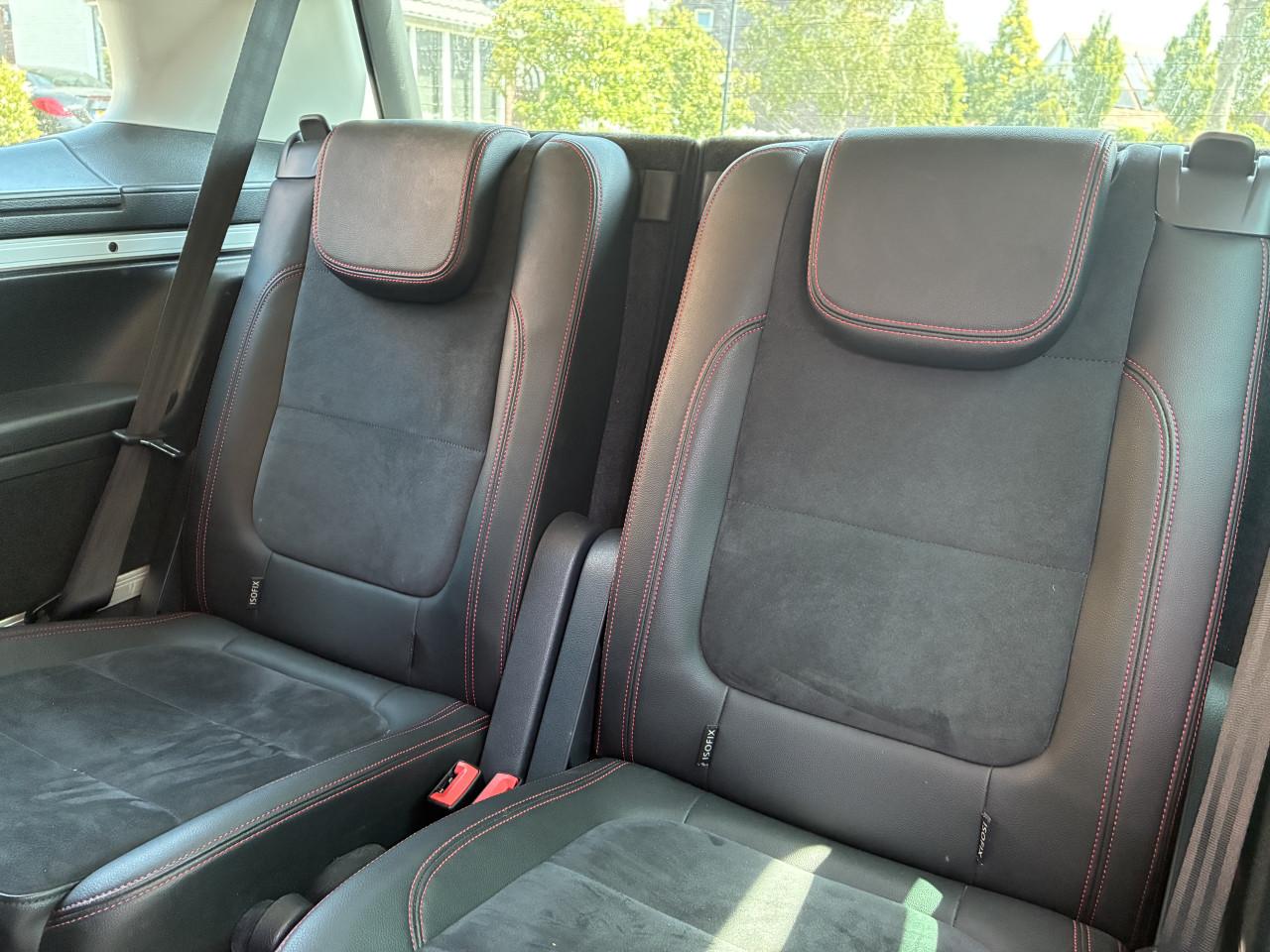 Seat Alhambra FR line 7 pers blauw metallic