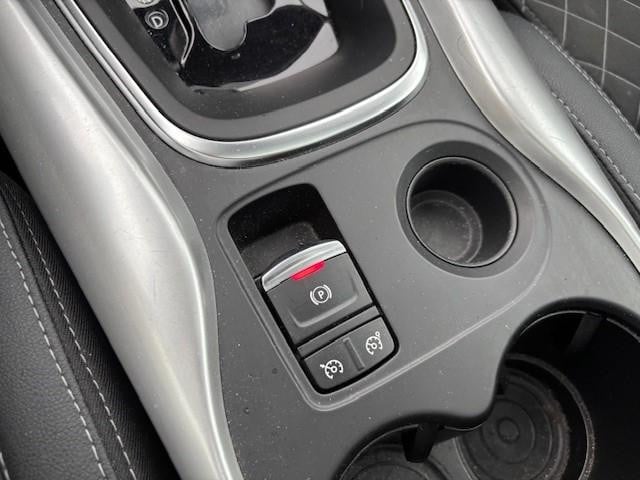 Renault Kadjar tce 140 intens | trekhaak | panoramadak | 19 inch | navigati