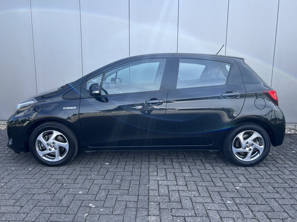 Toyota Yaris 1.5 hybrid lease