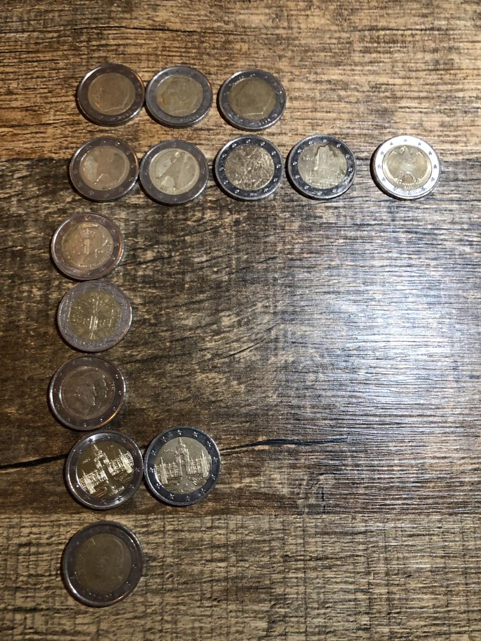 Verschillende 2 euromunten