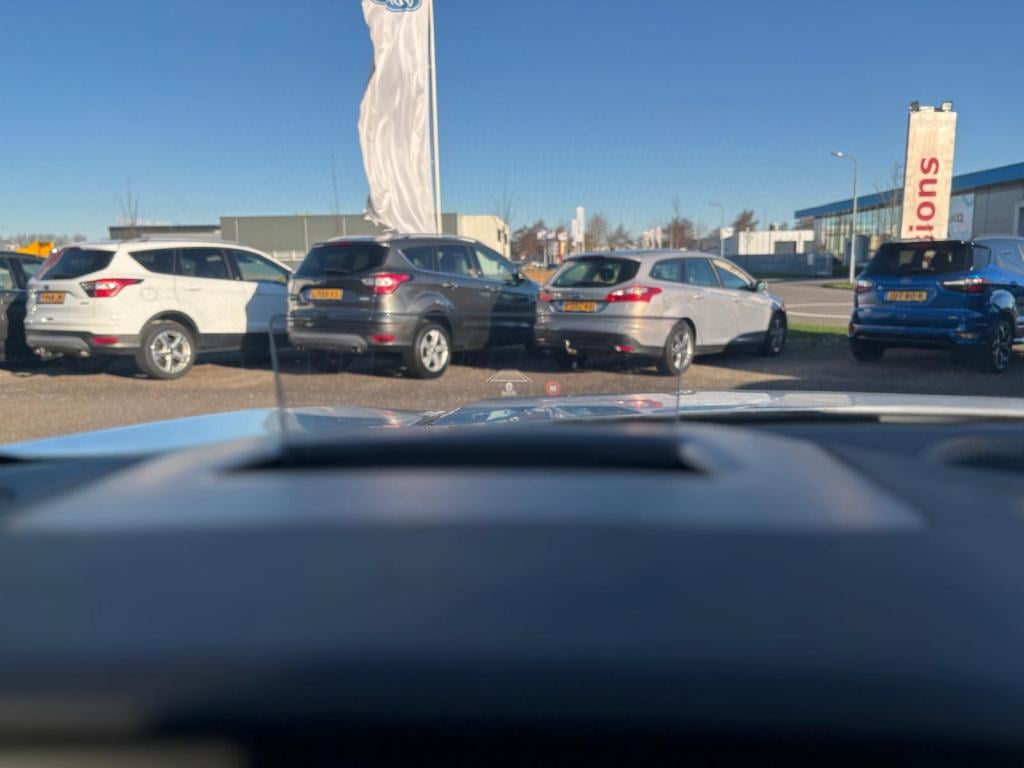 Ford Kuga 2.5 phev e-cvt 225pk st-line x , pano dak , adaptive cc , voorrui