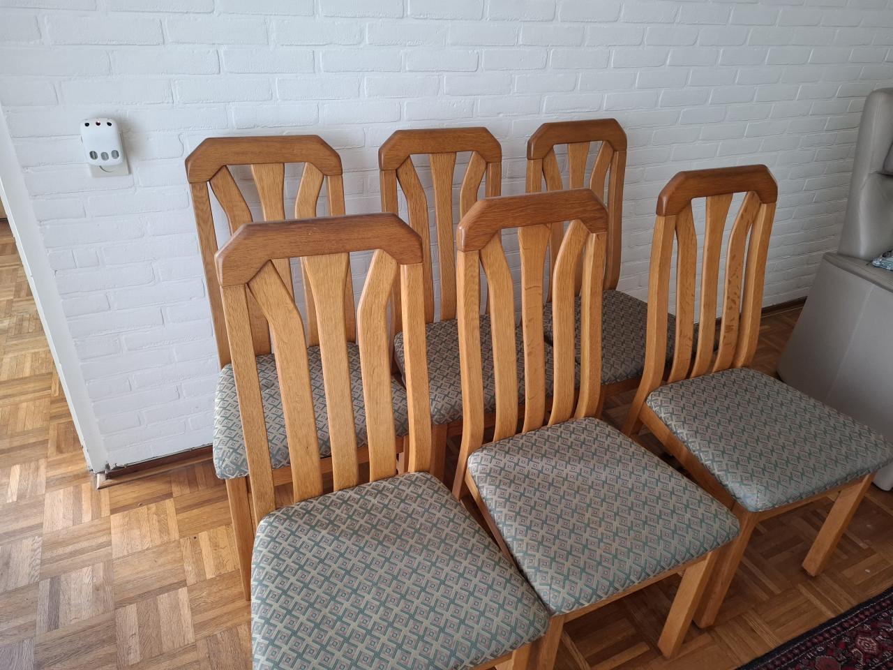 Eikenhouten eetkamerstoelen