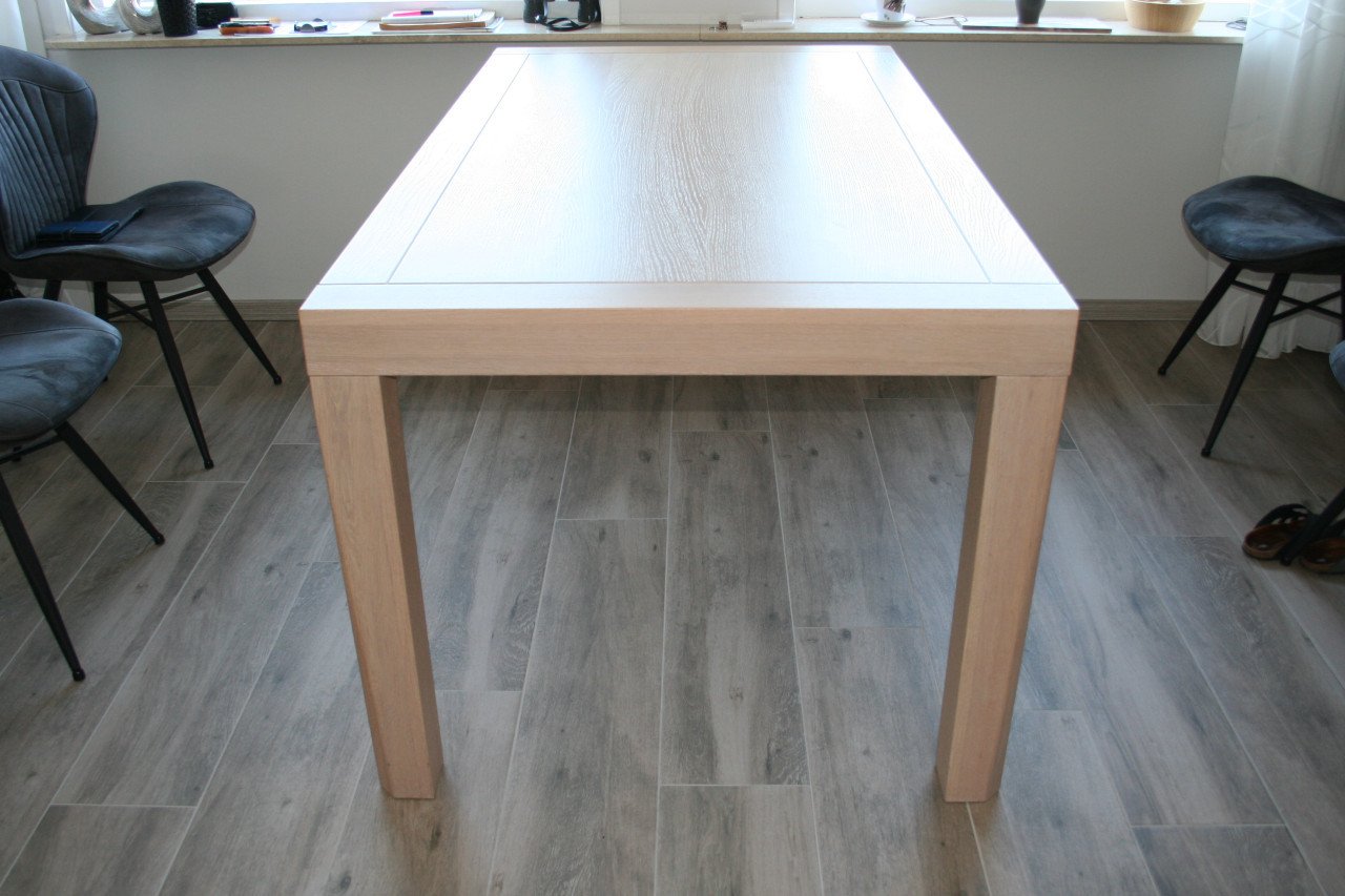 EETTAFEL WHITE WASHE EIKEN