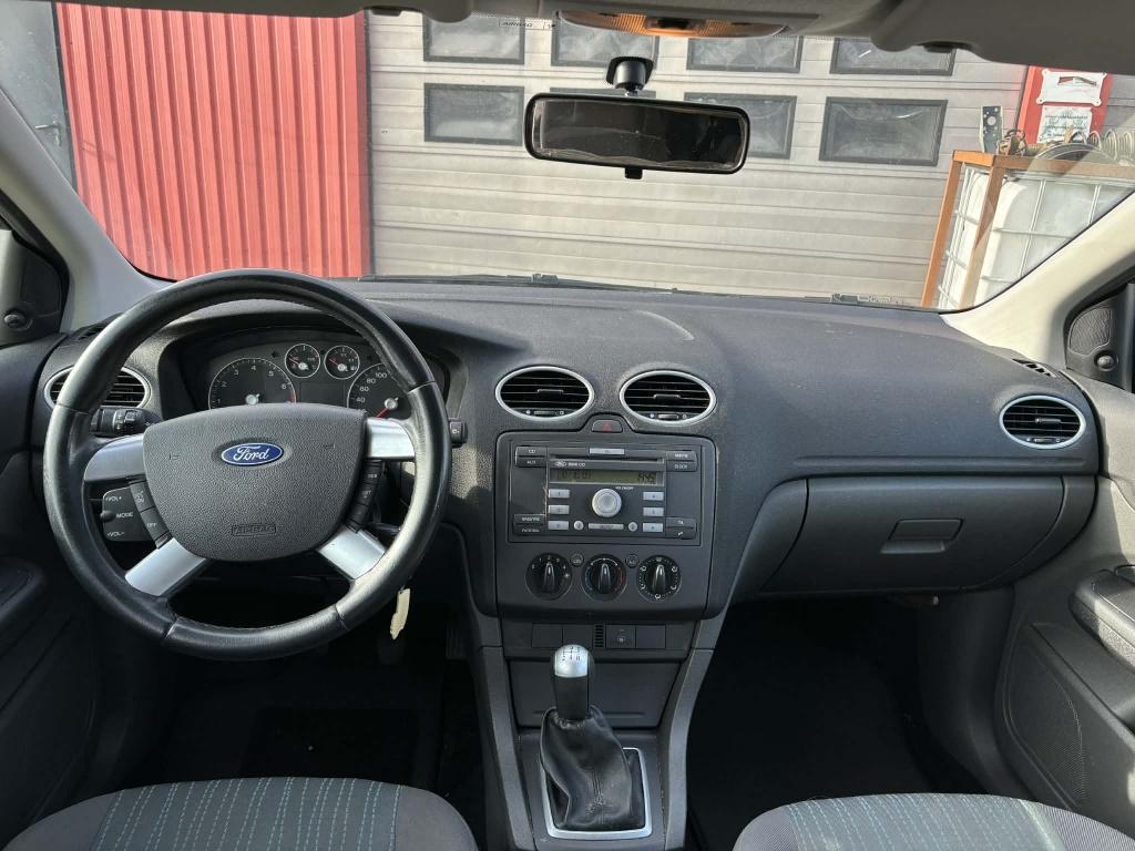 Ford Focus 1.6-16v champion