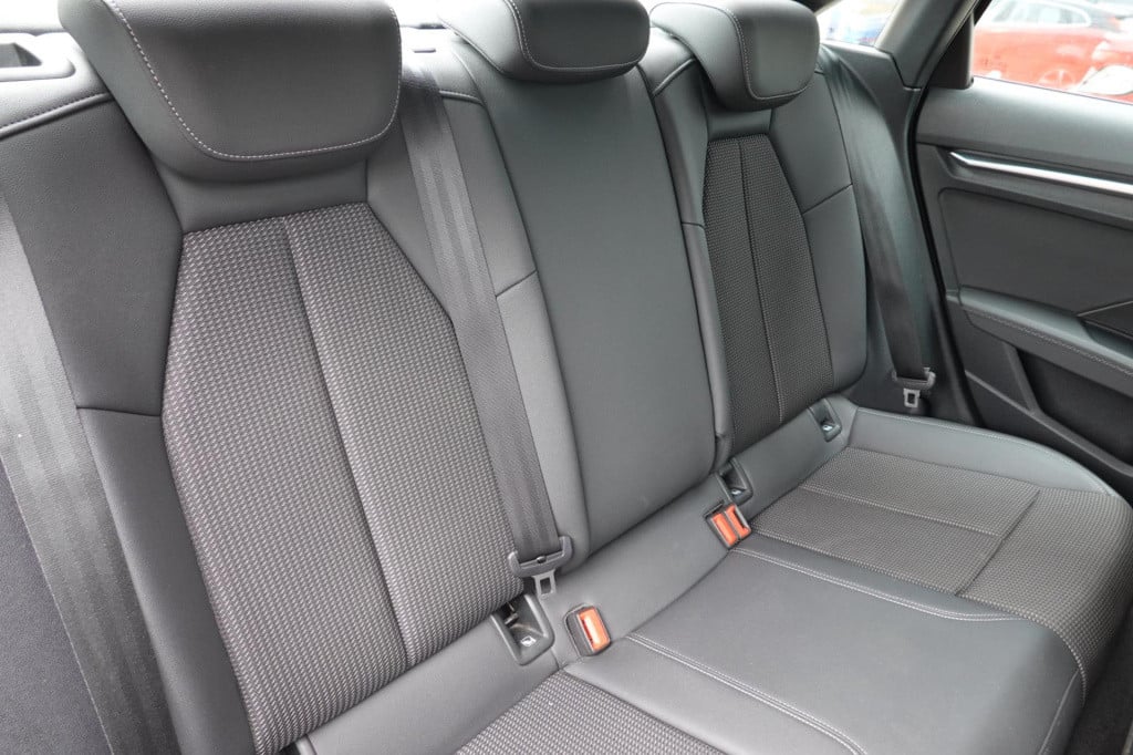 Audi A3 limousine 30 tfsi s edition