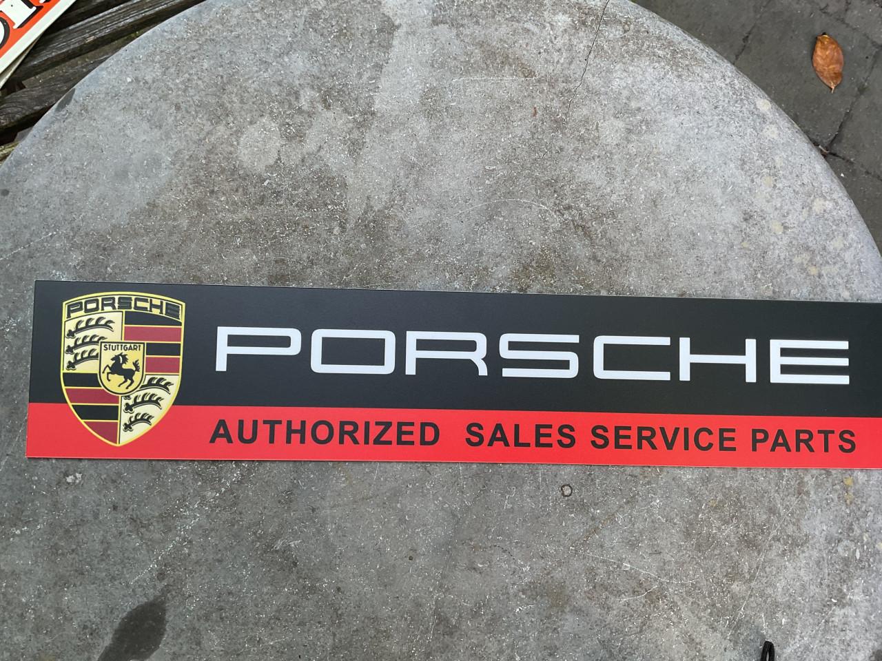 Porsche dealer bord