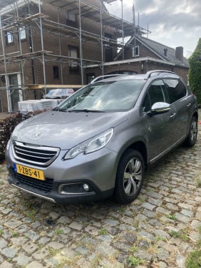 Hele mooie Peugeot 2008 Crossway, nieuwe riem dealer onderhouden