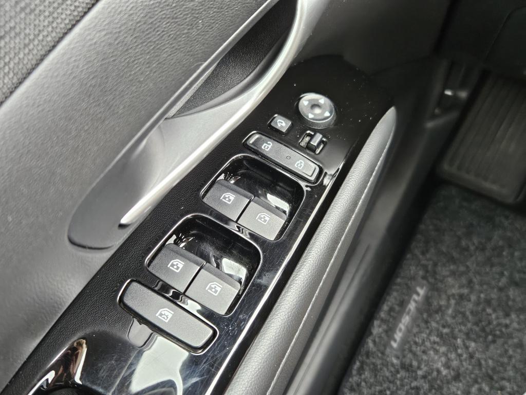 Hyundai Tucson 1.6 t-gdi phev comfort smart 4wd