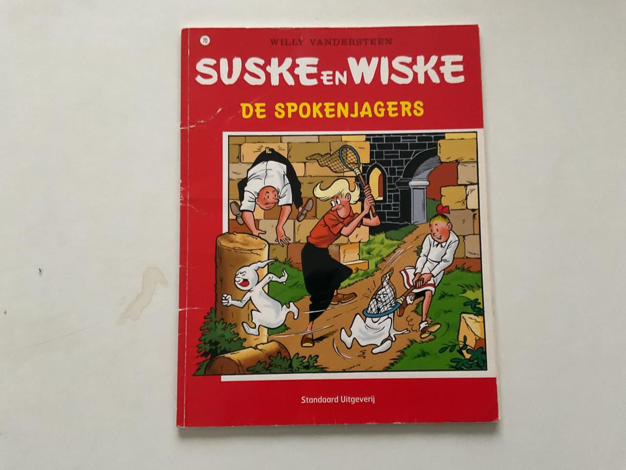 Suske en Wiske.    De spokenjagers.  De woeste wespen.  De vonkende vuurman