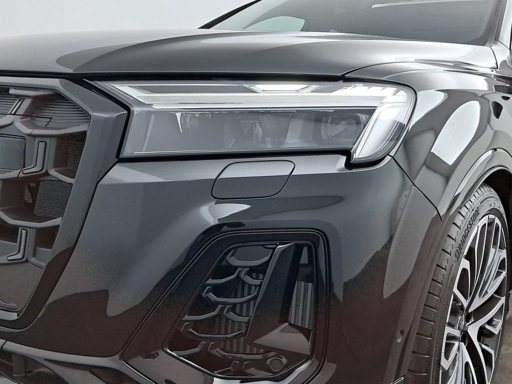 Audi Q7 pro line s 55 tfsi e 290 kw / 394 pk suv 8 versn.