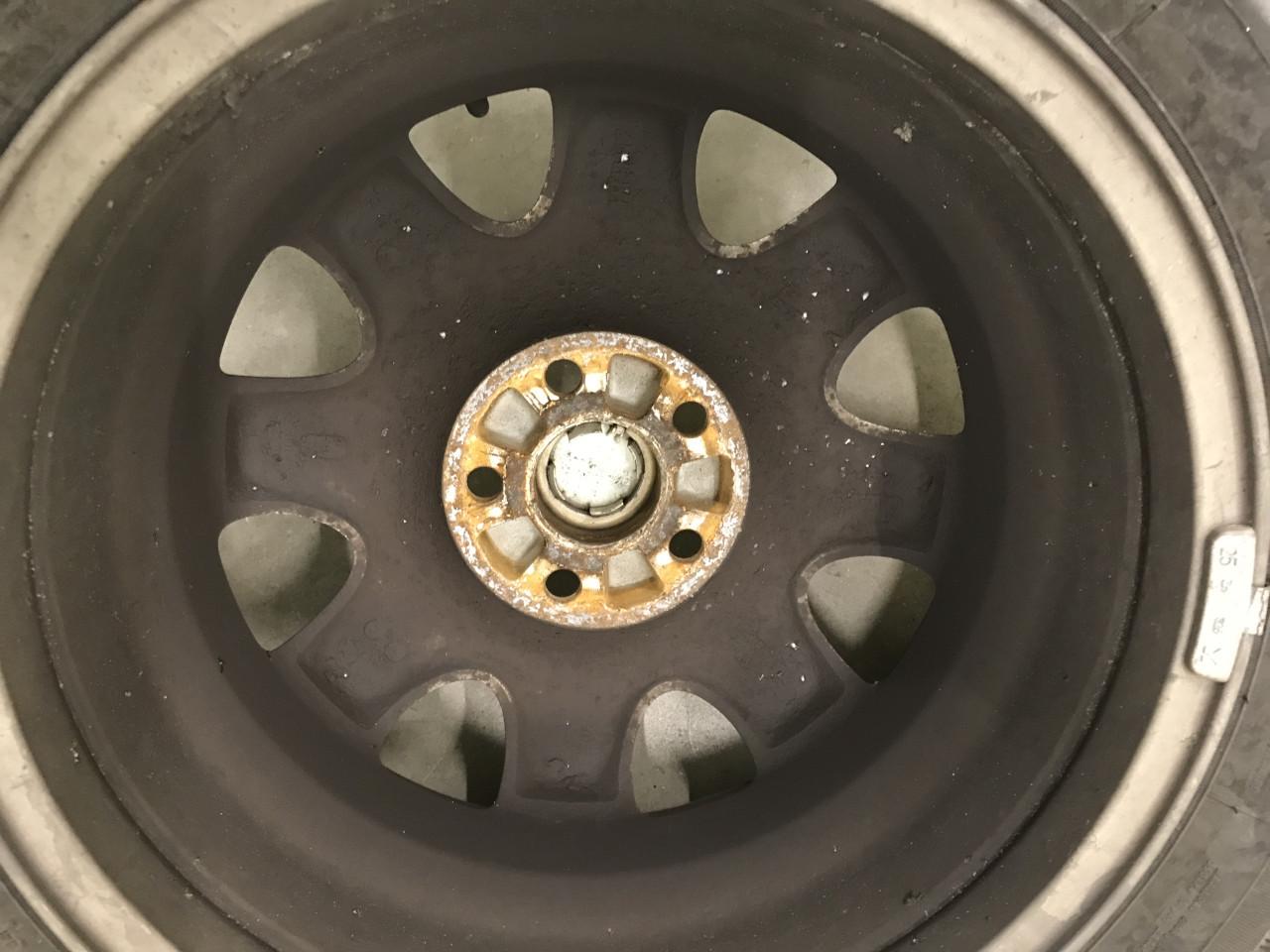 Vier Rover-75 velgen met GoodYear-banden 195/65/R15