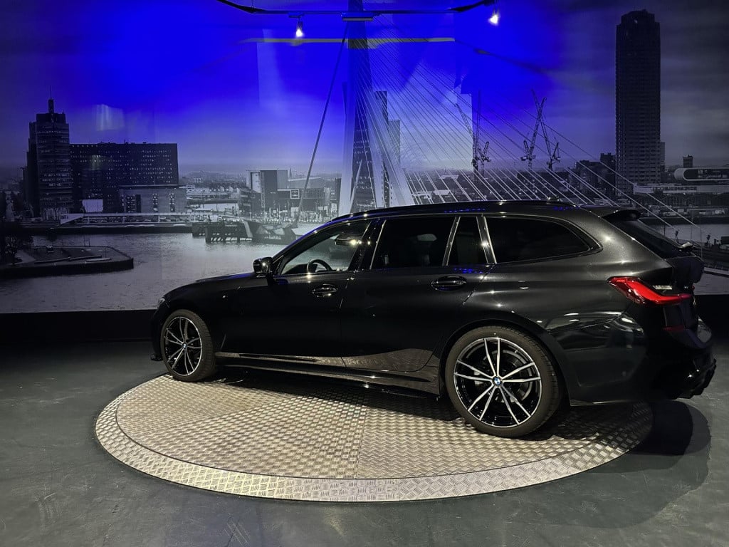 BMW 3-serie touring 320i high executive m-pakket *pano*hud*