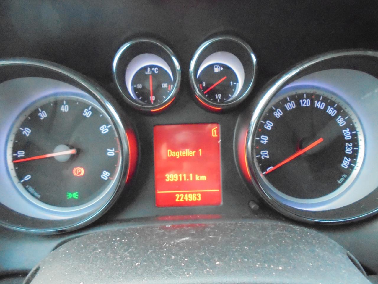 Astra 1.4 Turbo Sport uit 2010 / 140 Pk vol jaar APK bij aflevering € 2750