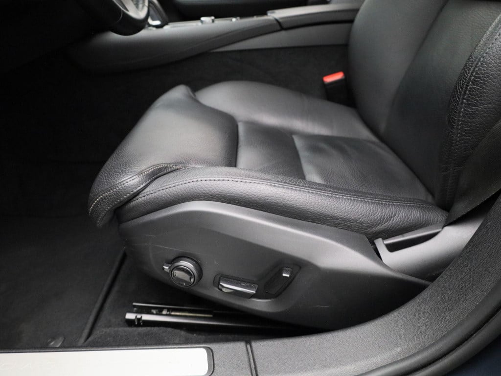 Volvo V60 2.0 t6 recharge awd inscription | automaat | lmv | trekhaak | led