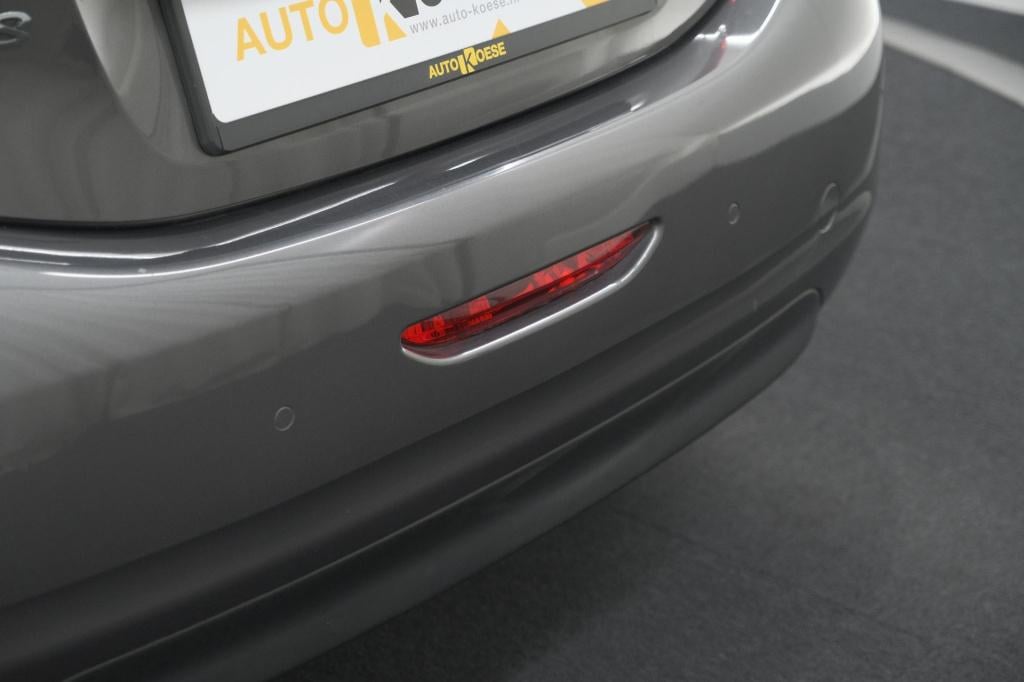 Peugeot 208 puretech 82 signature | apple carplay | parkeersensoren | navig