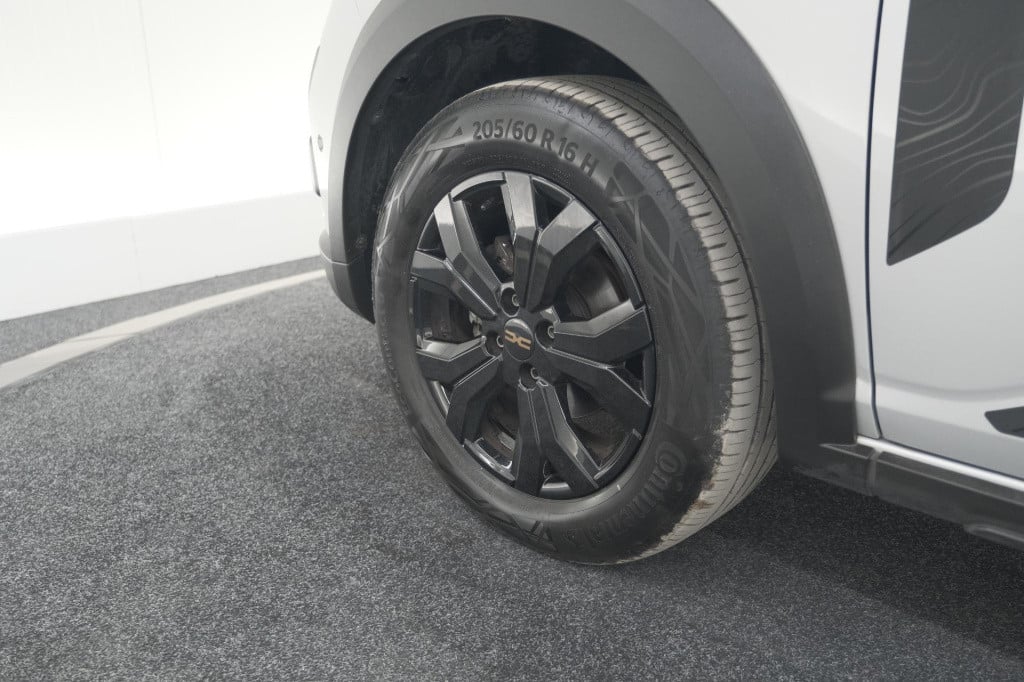 Dacia Sandero Stepway tce 90 extreme | camera | dodehoekdetectie | navigati