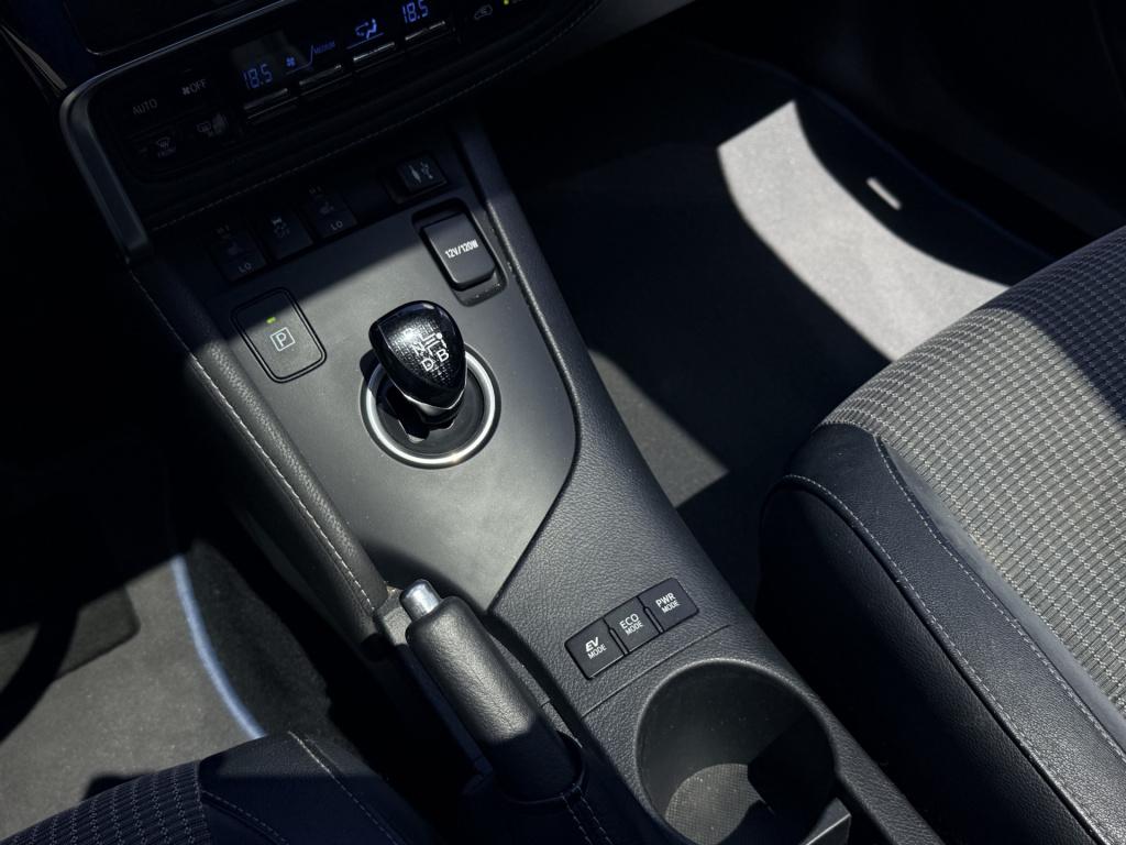 Toyota Auris touring sports 1.8 hybrid lease pro | radio | nav | panorama d