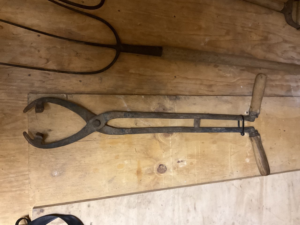 Oud tuingereedschap