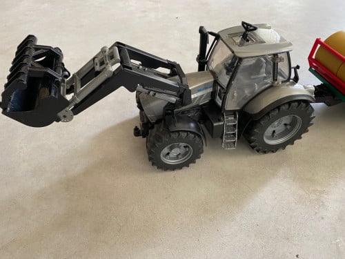 Tractor bruder