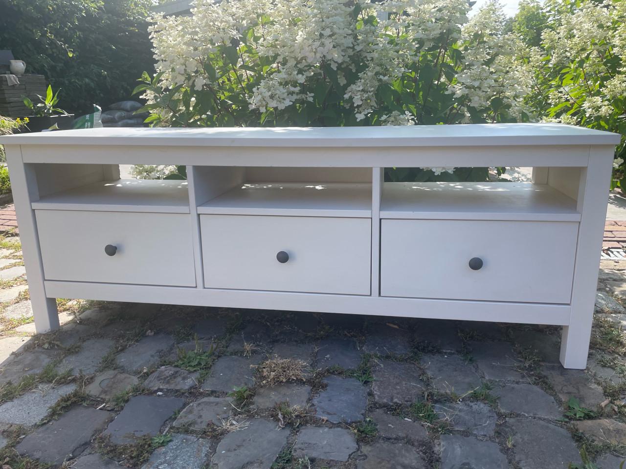 TV kastje IKEA