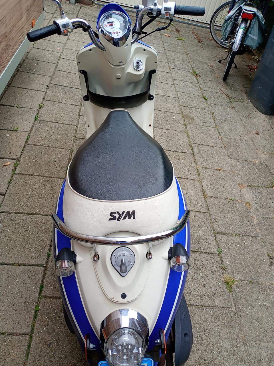 Scooter sym mio 50