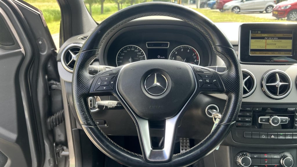 Mercedes-Benz B-Klasse 180 ambition