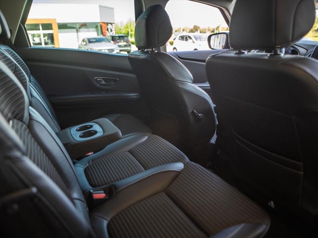 Renault Scenic 1.3 tce 140pk intens | trekhaak | navigatie | park. sensoren