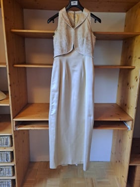 Satijnen bruidsjapon maat 36
