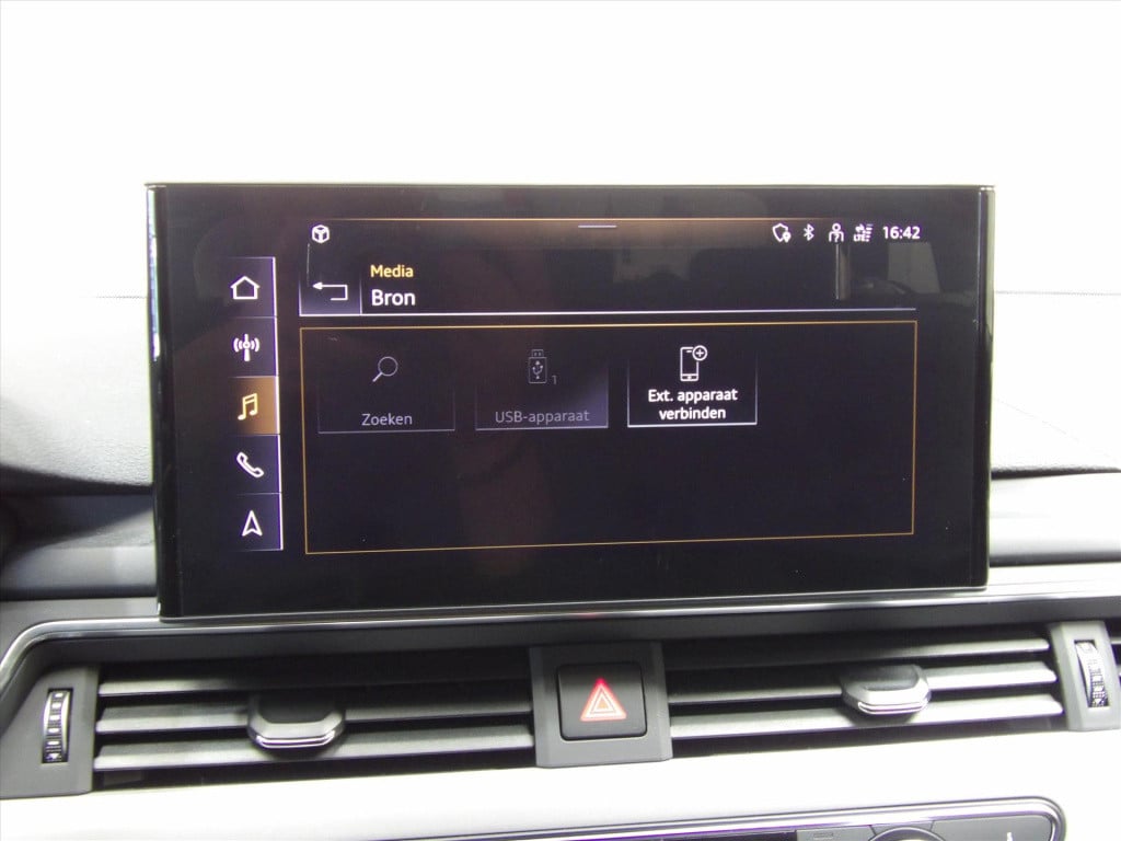Audi A4 35 tfsi 150pk mhev s tronic s line