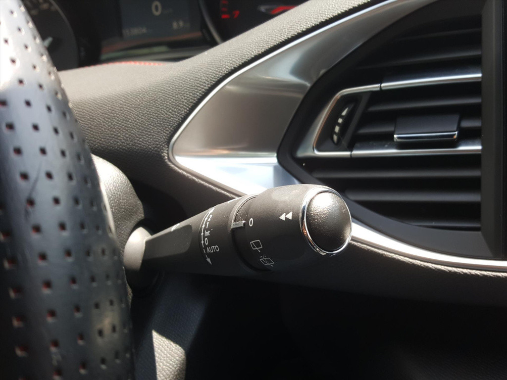 Peugeot 308 gt 1.6 turbo-205pk navigatie | full-led | alcantara | trekhaak 