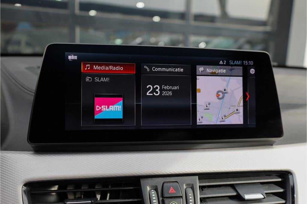 BMW X2 xdrive25e m sport pano i 18inch i hud