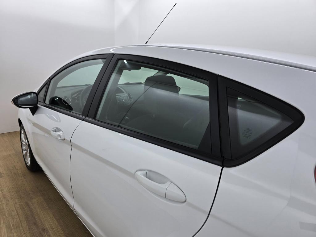 Ford Fiesta occasion 1.25 | wit | tweedehands ford fiesta | airco | bluetoo