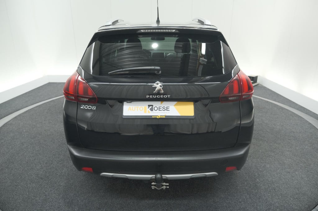 Peugeot 2008 puretech 130 gt-line | trekhaak | camera | apple carplay | par