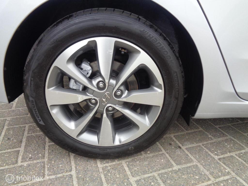 Hyundai I 20 1.0 t-gdi comfort/airco/camera/pdc/1st eig/lm velgen/slechts 8