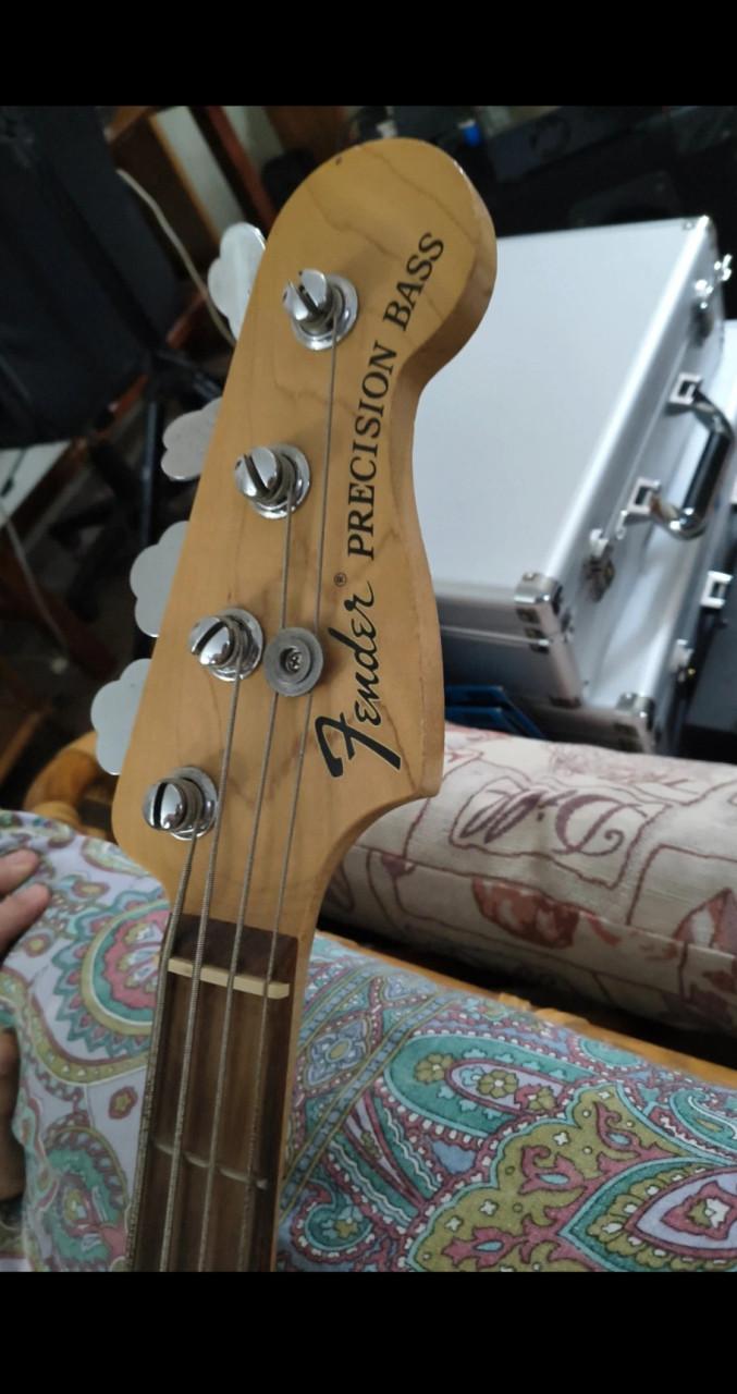Fender Mark Hoppus P bass Surf Green 2012