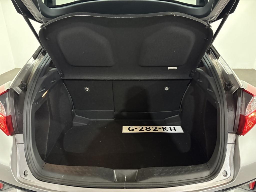 Toyota C-hr 1.8 hybrid dynamic | navi | camera | trekhaak |