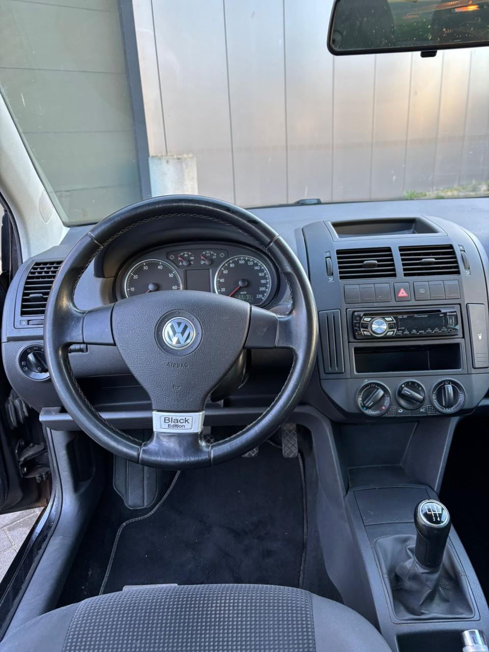 Volkswagen Polo 1.4 16V 59KW 2009 Zwart | NAP | NIEUWE APK!