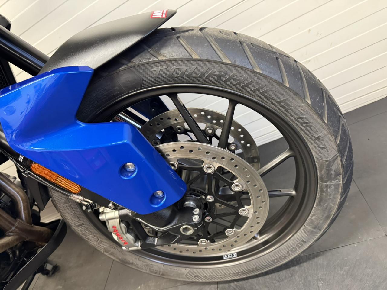 Jonge en zeer nette Triumph Tiger 900 GT Pro slechts 3100km!