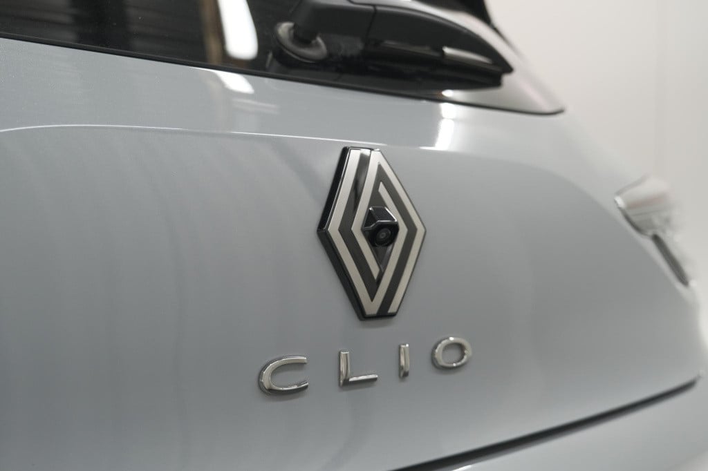 Renault Clio tce 90 evolution | camera | navigatie | apple carplay | parkee