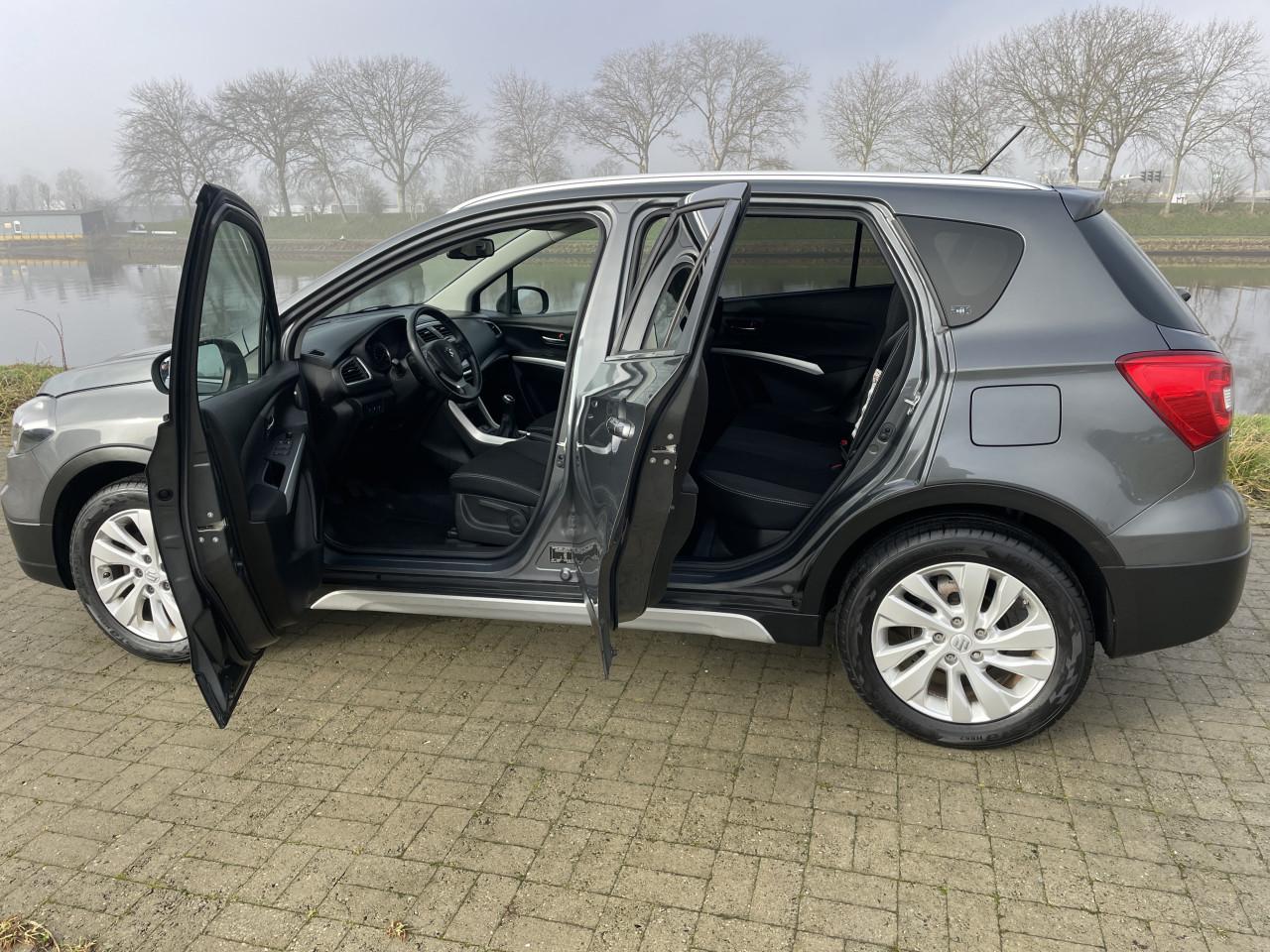 Suzuki s cross 1.0 boosterjet exclusive