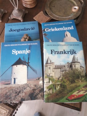 Enkele Reisboeken w.o.Frankrijk