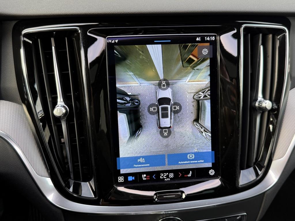 Volvo V60 t6 398pk recharge dark| panodak| adap.cruise| 360camera| trekhaa