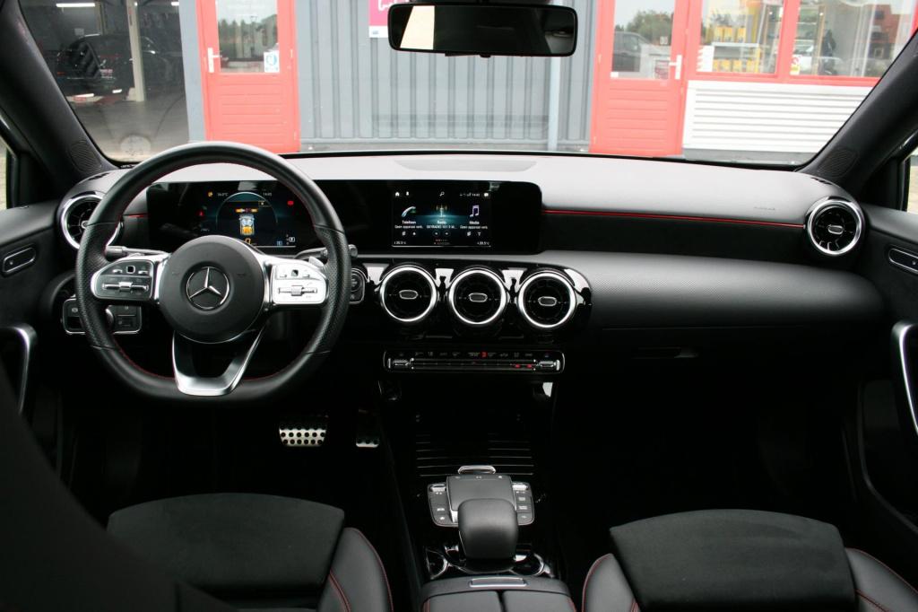 Mercedes-Benz A-Klasse 180 business solution amg