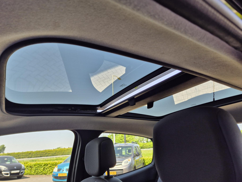 Renault Twingo 1.2-16v dynamique airco, panoramadak!, bluetooth