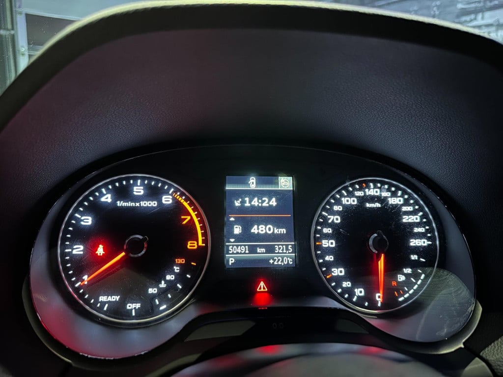 Audi Q2 35 tfsi business edition *navi*led*leer*trekhaak*