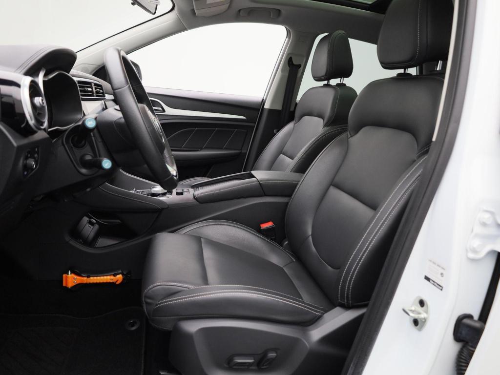 MG Zs Ev mg luxury 45 kwh | automaat | panoramadak | leder | navigatie | ai