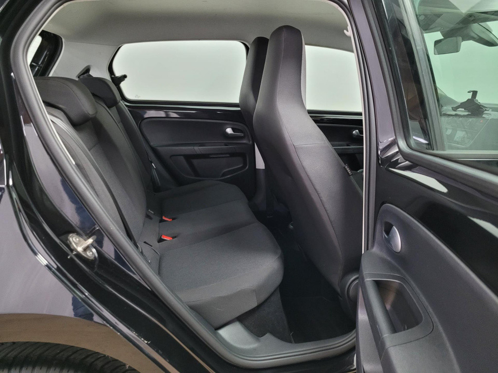 Volkswagen UP! 1.0 bmt | sportvelgen | zwart | airco | bluetooth audio | 5 
